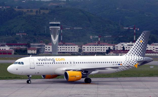 Vueling Cancela Hoy Doce Vuelos A Y Desde Loiu Por La Huelga El Correo